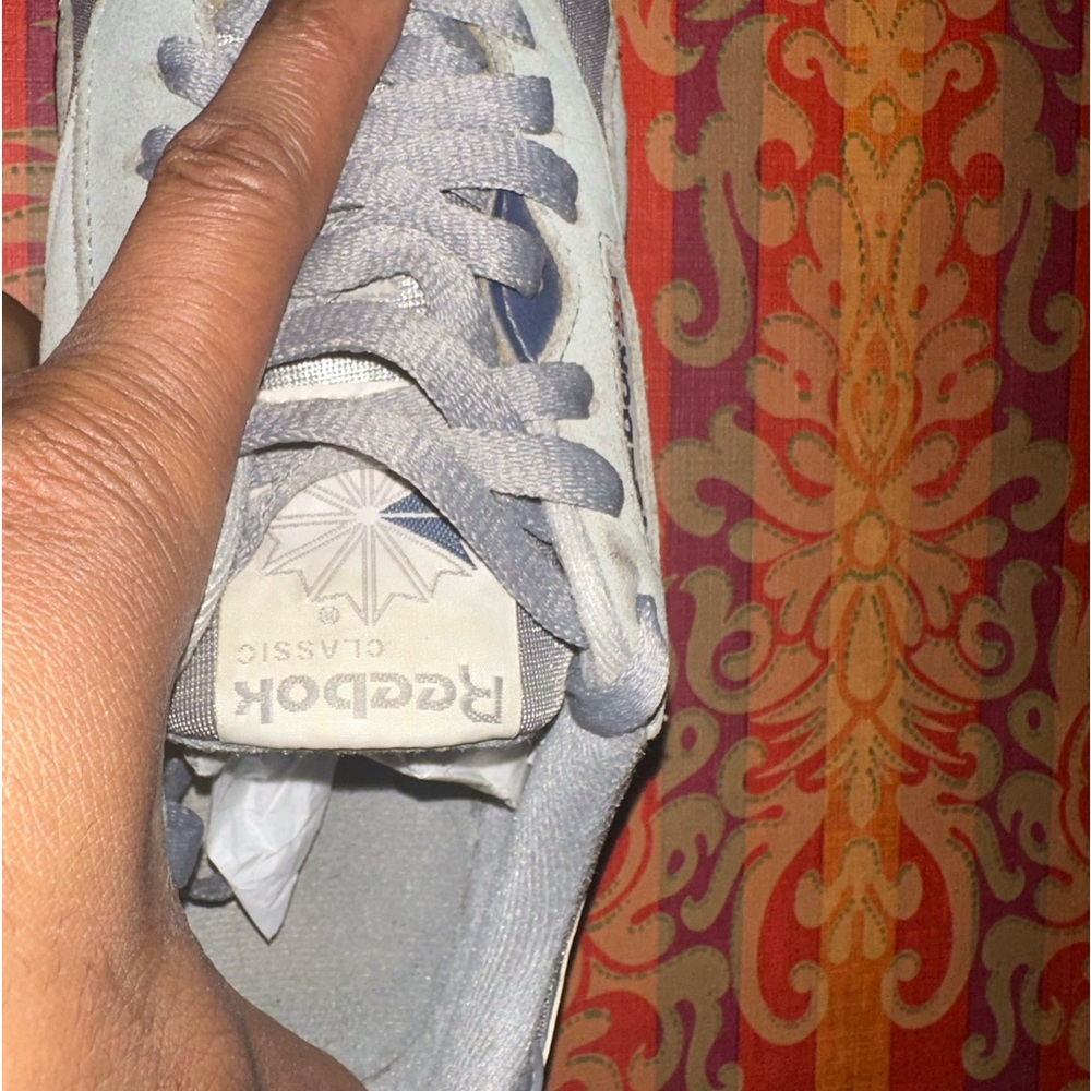 Reebok - Picture 4 of 4
